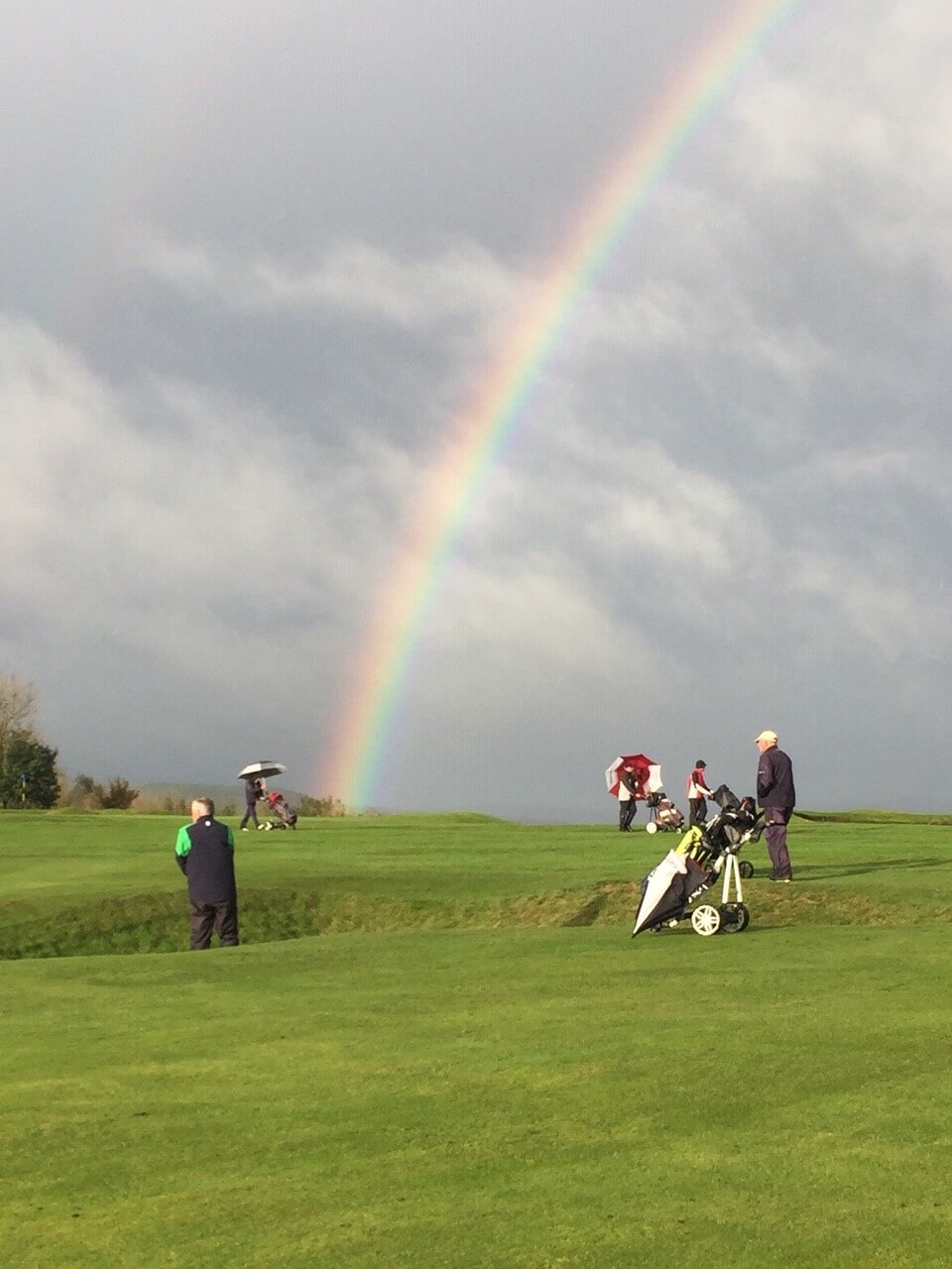Simon_Cresdee_Golfers_rainbow.jpg