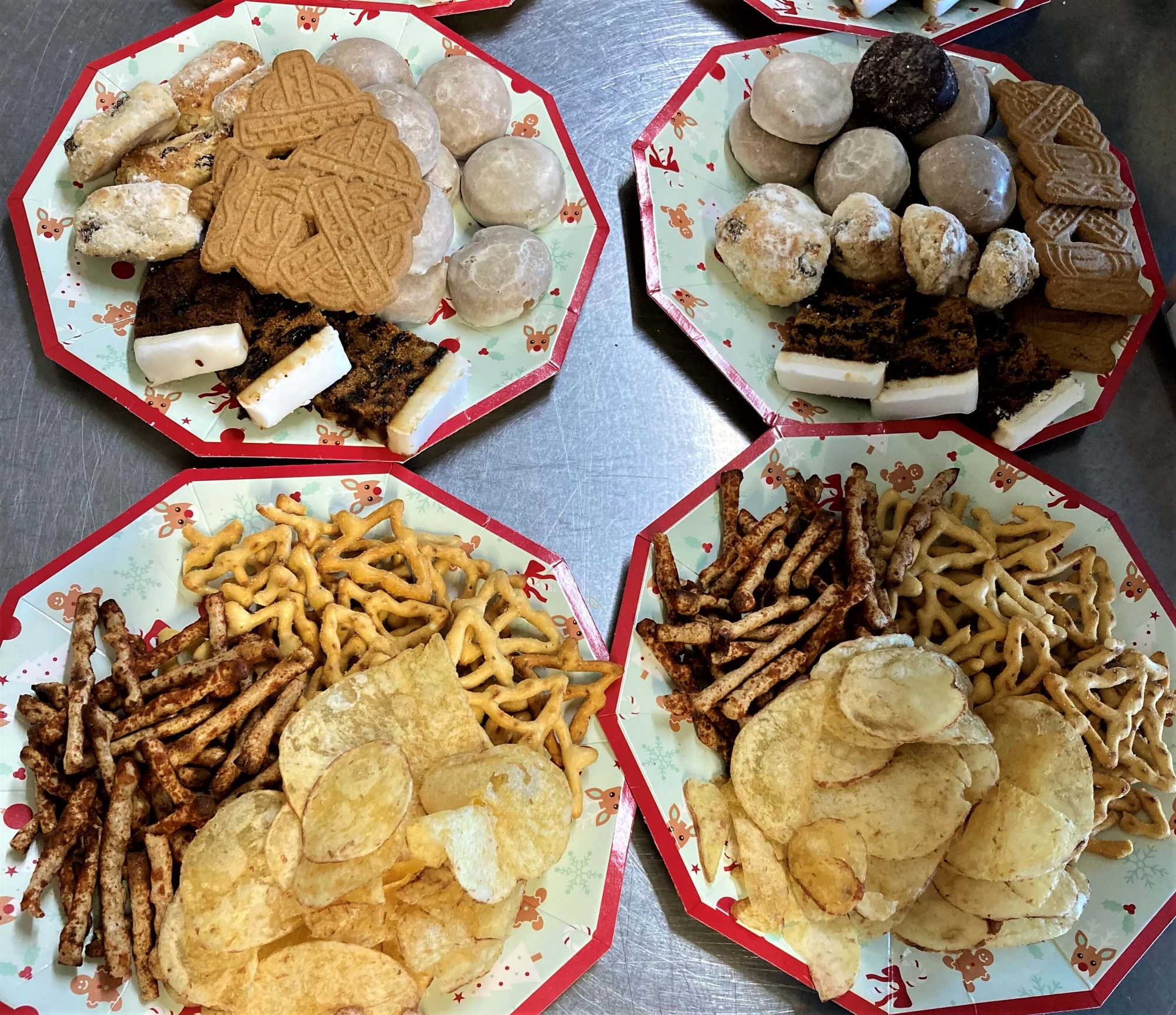 4_Christmas_Gruesomes_food.jpg
