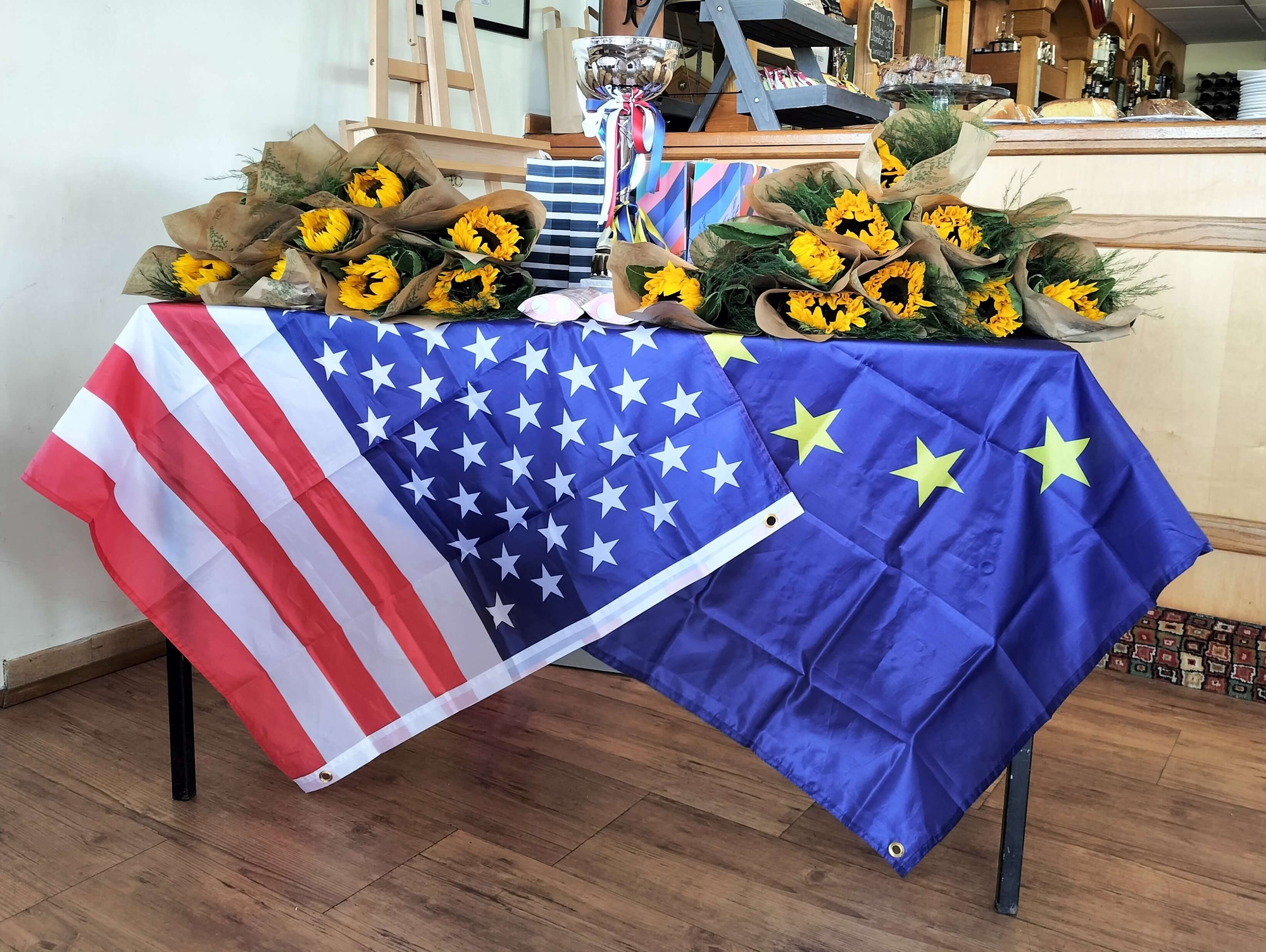 Flags.jpg