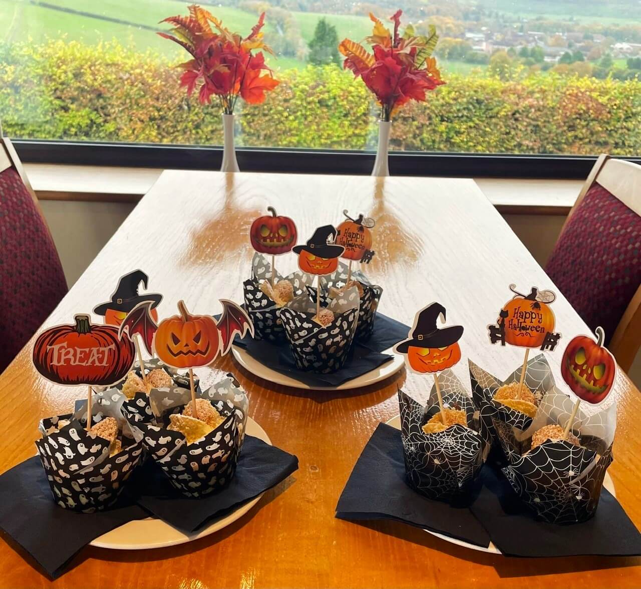 Hallowean_cakes_2024.jpg